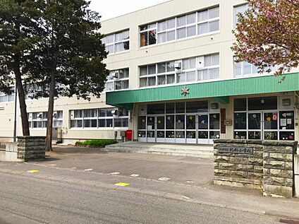 北都小学校 500m(徒歩7分)