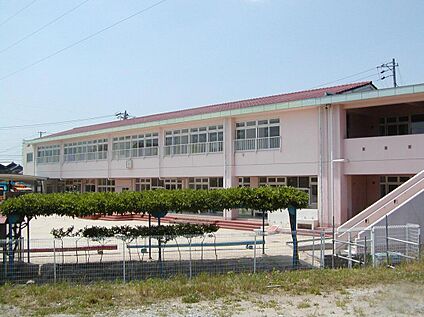 ながら幼稚園 約760～810m(徒歩10～11分)