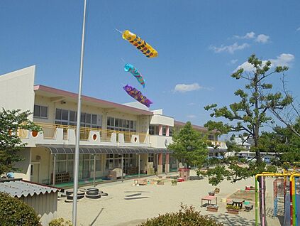 日高幼児園 約580～590m(徒歩8分)