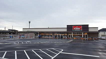 バロー　福岡店 約900m(徒歩12分)