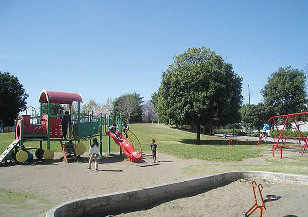 春岡中央公園（現地より徒歩15分）