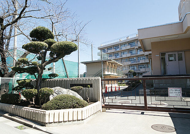 三室中学校（現地より徒歩14分）