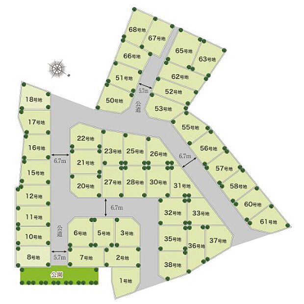 46家族の新生活が開花するニュータウン。道路幅は約5.7m、約6.7mとゆとりがあり、各区画に風や光が届きます。
南海本線やJR阪和線が徒歩圏内で利用でき、交通利便性も魅力のロケーション。東羽衣小学校まで徒歩7分、高石中学校まで徒歩6分で9年間の通学も安心です。「高石市立母子健康センター」や「八幡公園」など、子育てファミリーにも嬉しい施設が徒歩圏内に点在しています。