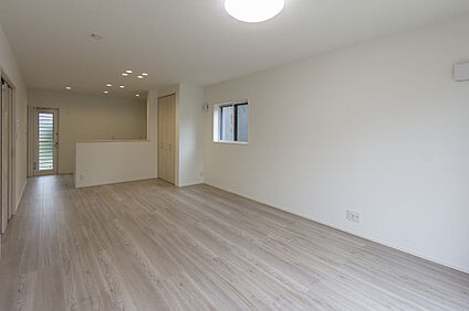 【1階約17.8帖LDK/B号地】