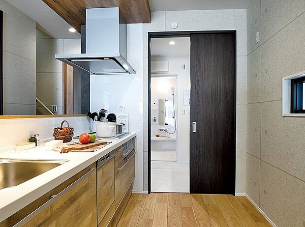 【その他画像】【家事動線】動線上には収納スペースなどをレイアウトし機能性も高めました。