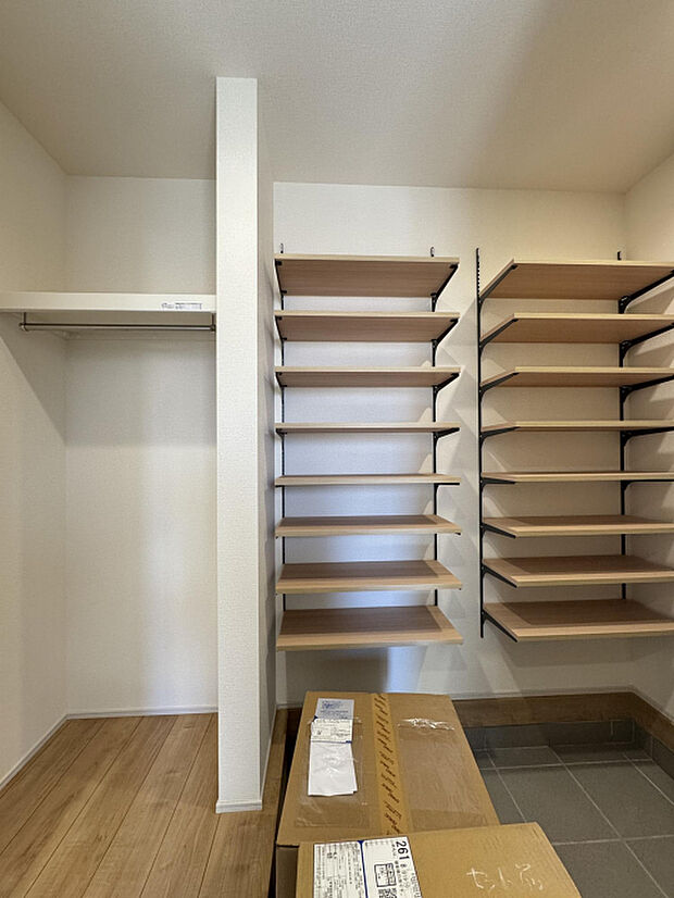 玄関収納　