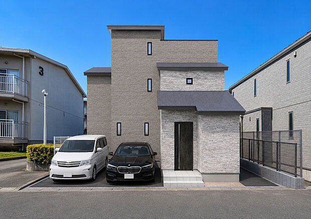 完成予想パース。色や外構等デザインは現況優先といたします。