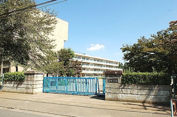 林小学校(約960m)