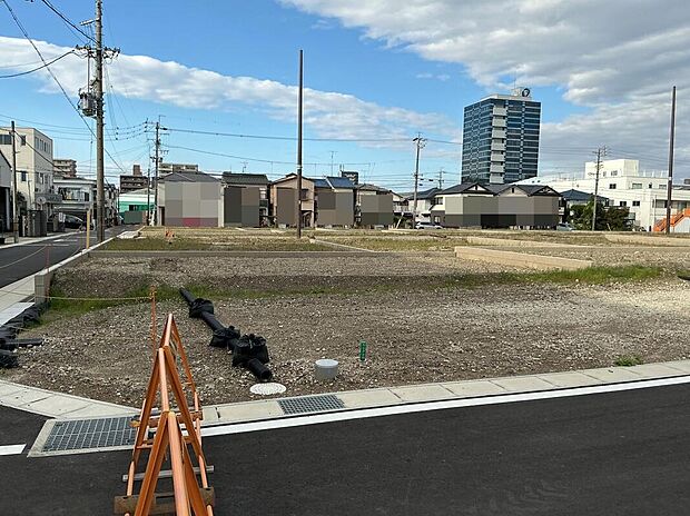 理想のマイホームを、生活便利なこの街で実現しませんか?
一生に一度の買い物ですから、こだわりのマイホームを実現してください。