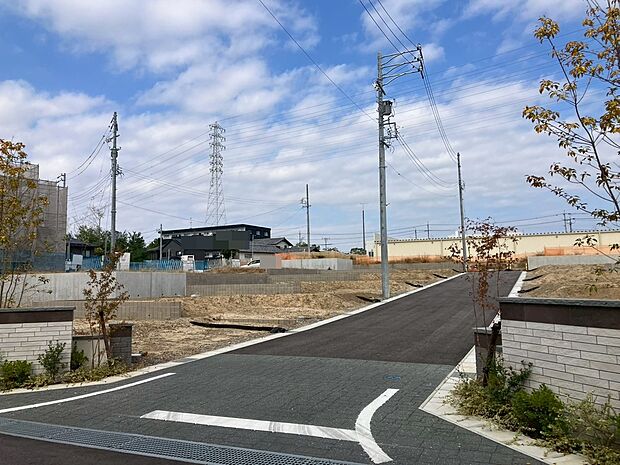 暮らしやすい街並みが魅力。豊かなノウハウと自由な発想でご家族の住まいをご提案をさせていただきます。