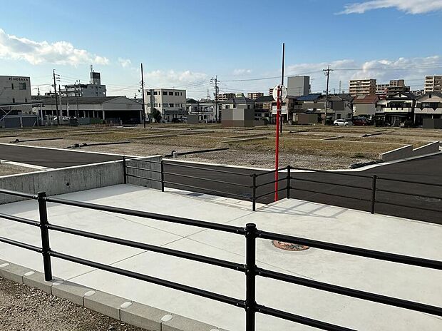 【現地写真】子育て世代にオススメ!
充実の周辺環境・教育施設が揃った、暮らしに便利なエリア!