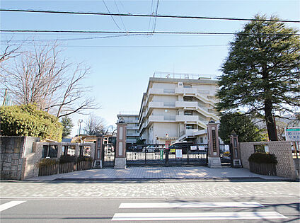 原山中学校 現地から480m。(徒歩6分。)