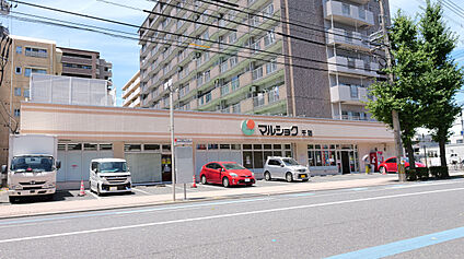 マルショク千防店 現地から410m～440m。(徒歩6分。(最長))