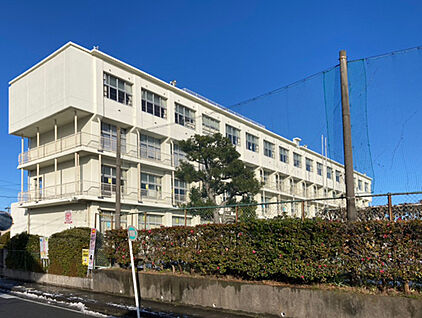 あま市立甚目寺西小学校 663m(徒歩9分)