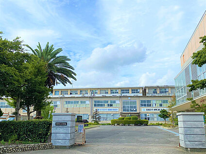 乙川中学校 471ｍ(徒歩6分)