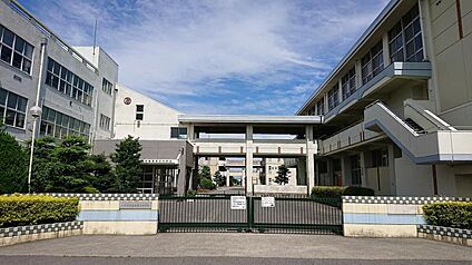 一宮市立尾西第三中学校 680ｍ(徒歩９分)