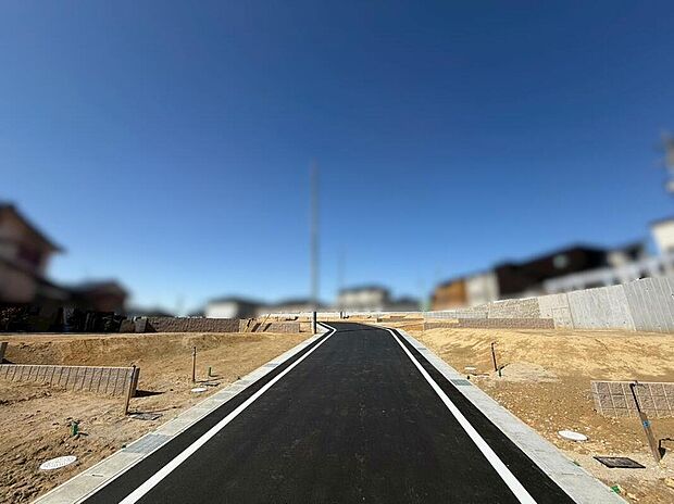【街並みイメージ】
期間限定で、自由設計、セミオーダー受付中！ご家族のライフスタイルや家族構成に合わせた、住み良いプランをご提案いたします。