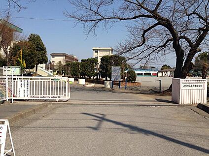 平方東小学校 約1300m(徒歩17分)