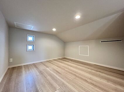 【小屋裏収納/3号棟】