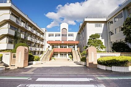 さいたま市立大牧小学校 約350m(徒歩5分)