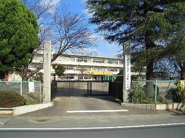 大野小学校 980m