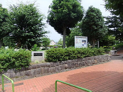 松葉第一児童公園 30ｍ