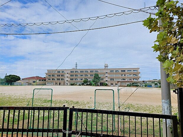 栗ヶ沢中学校（約771m）