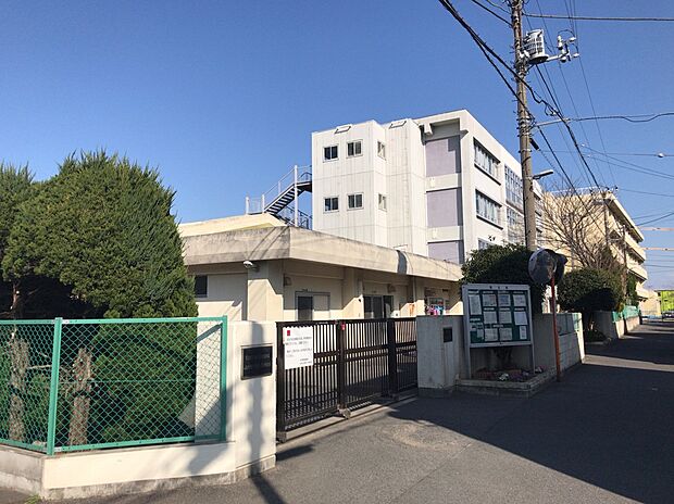 柏第二中学校（約744m）