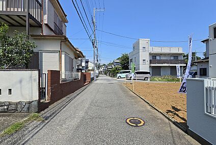 現地写真（前面道路含む）