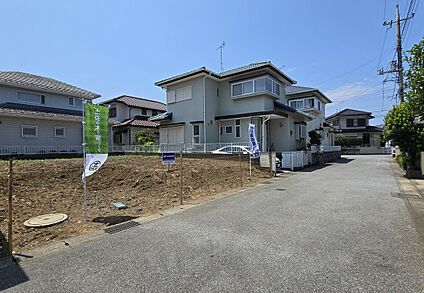 現地写真（前面道路含む）