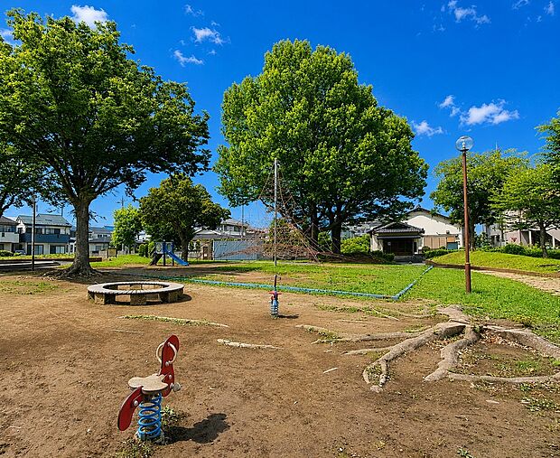 花田第四公園(約306m)
