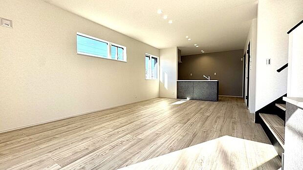 リビング 約18.25帖 家族の憩いの空間です。