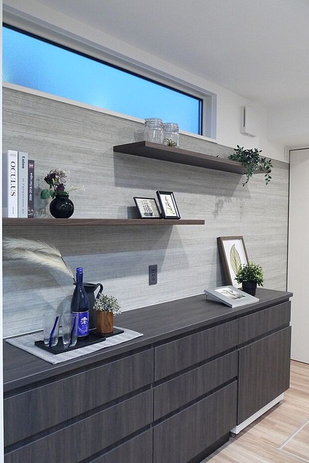 【I-2号地 --軽井沢Style--】<新価格>5800万円■土地面積/200.03m2(約60.51坪)■建物面積/97.80m2(約29.51坪)■間取/3LDK■接道/東側■駐車場3台