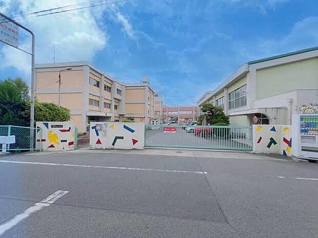 尾張旭市立本地原小学校(約850m)
