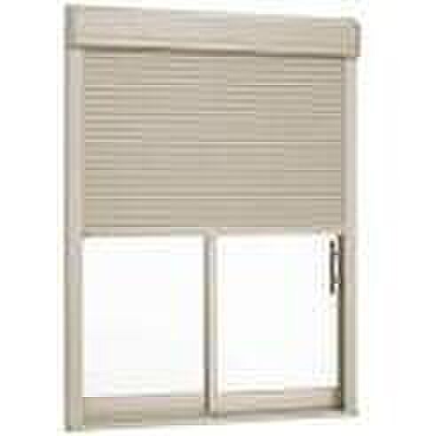 【電動シャッター】雨の日でも濡れずに楽々開け閉めできます。防犯にも台風にも力を発揮します。結構静かです。開け閉めの一瞬のすきを狙う虫の侵入も心配ありません。