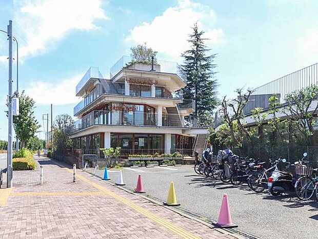 ふじ幼稚園(約567m)