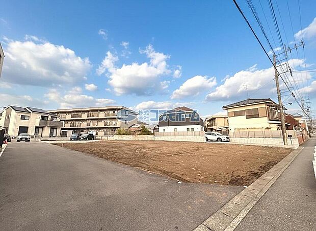 【現地外観写真】周囲に高い建物が建つことの無い、第一種低層住居専用エリアに立地!大きく陽当りが変わることはありません