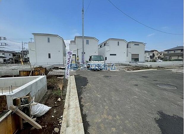 【【前面道路】】コスモホームでは、お問い合わせからご契約、お引渡し後のアフターフォローまで担当のアドバイザーが一貫してお住まい探しをお手伝いいたします。