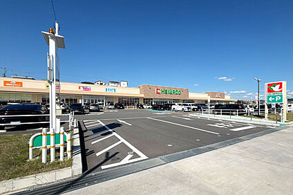 平和堂日進香久山店 現地から270m～300m。(徒歩4分。(最長))