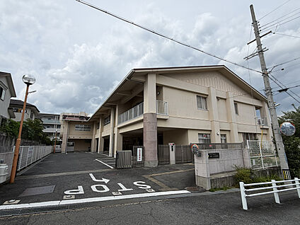 私立認定こども園右京こだま保育園 現地から100m～180m。(徒歩2分～3分。)