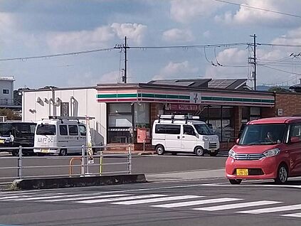 セブンイレブン 720ｍ