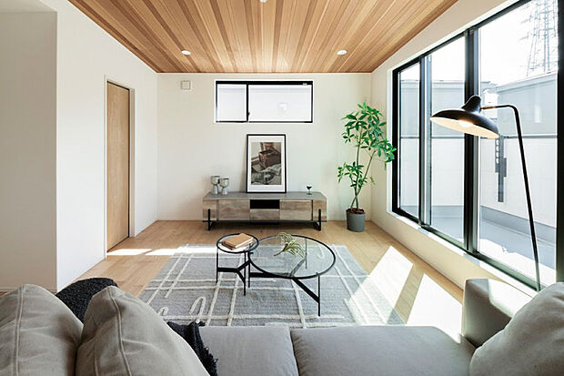 【家事動線がスマートな2Fリビングプラン】
家事動線が1フロアで完結する2階リビングを採用。リビングとフラットに繋がる+α空間を確保、家事空間として活躍します。※号棟により採用状況が異なります。