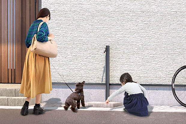 【【足洗いスペース】】愛犬の足を洗える立水栓とフラットなガーデンパンを設置しています。お散歩から帰って来た時などに便利です。