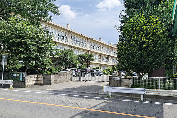 宮原小学校(現地より徒歩11分)