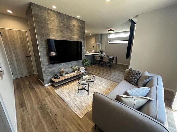 【【LDK/施工事例】】リビングとダイニングをゾーン分けしやすいレイアウト◎リビングで寛ぎながら、隣接する「GARBe(ガーブ)」で遊ぶお子様の様子を見守ることができます。