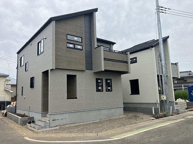 現在建築中の新築住宅です！これから素敵な住まいが完成するのが楽しみですね☆　