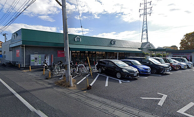 マルエツ安行慈林店（約1,700m）