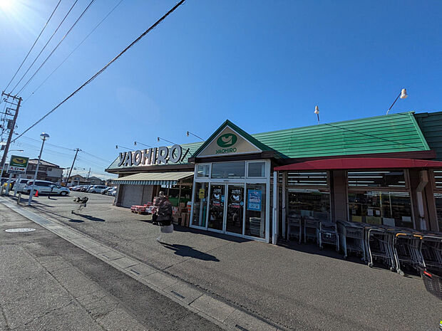 ヤオヒロ小泉店（約788m）