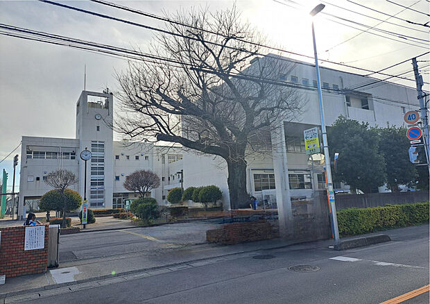 大谷中学校（約1,100m）