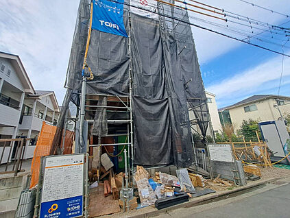 ただいま建築中！完成後はきれいな新築住宅で気持ちよく新生活を